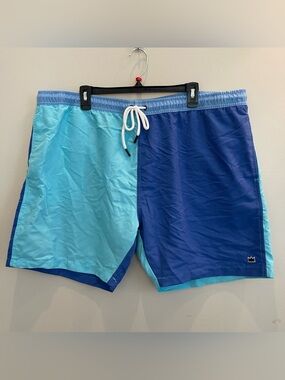 Crown & Ivy Swim trunk Men's XXL Two-Tone Blue Swim shorts New with Tag NWT